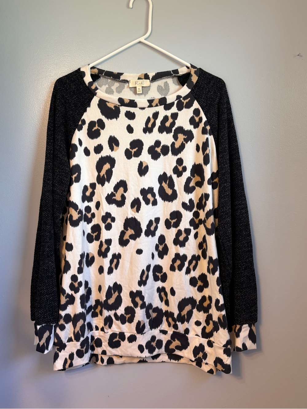 Riah Fashion Leopard Print Raglan Knit Long Sleeve Pullover XL NWOT
